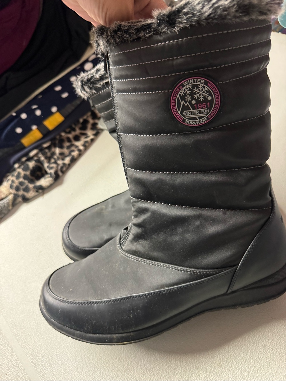 Black Women's Winter Snow Boots with Faux Fur Trim Size 11